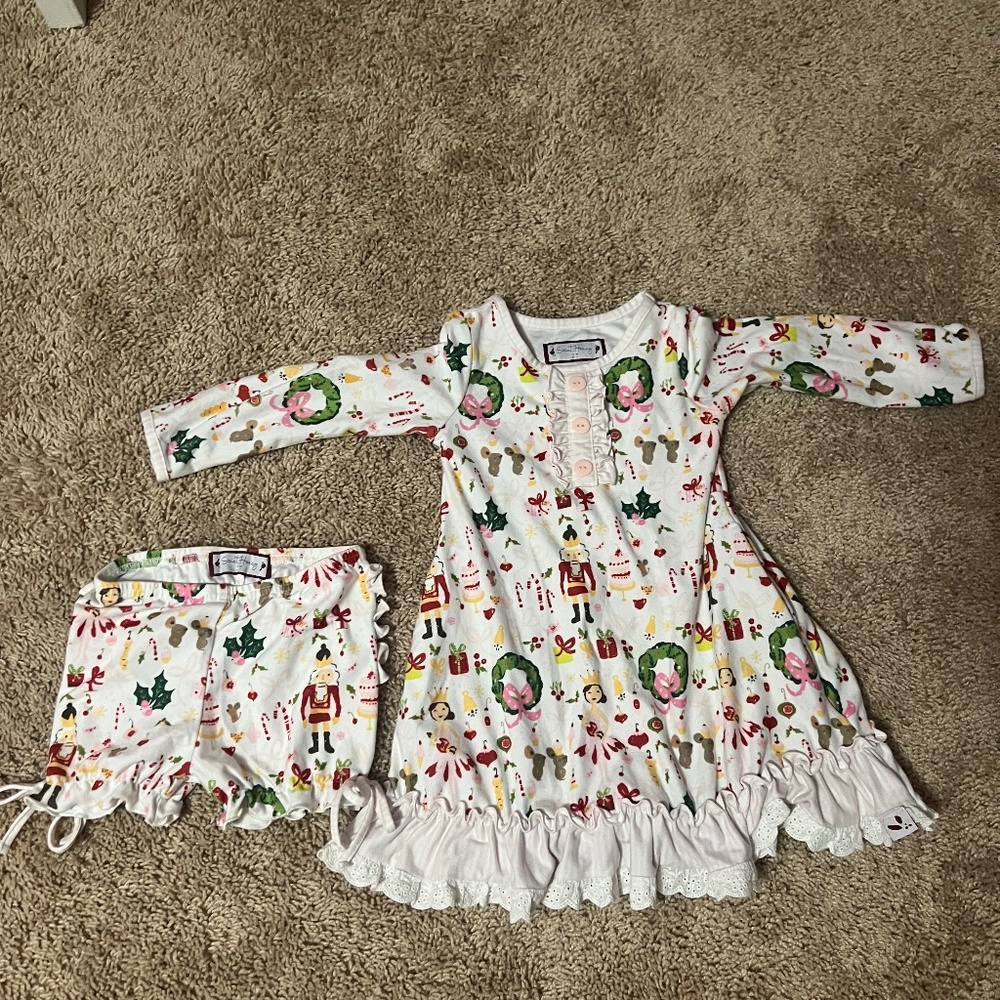 Sweet honey Christmas dress